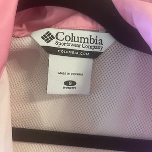 Size small Columbia rain jacket